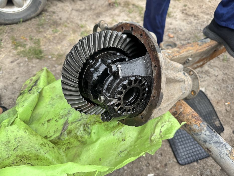 Редуктор  міс  перед зад  Toyota  prado прадо 90   95 43/10
