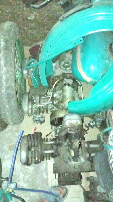 Продам два мотоцикла Урал розібрані комплектні