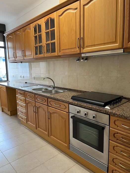 Aluga-se aparentemente - Odivelas centro