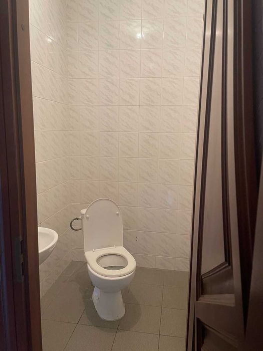 Нежитлове приміщення під магазин, м.Жовква