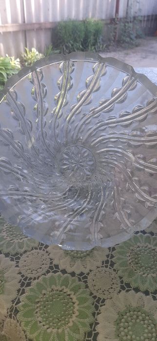 Кришталева ваза-салатник