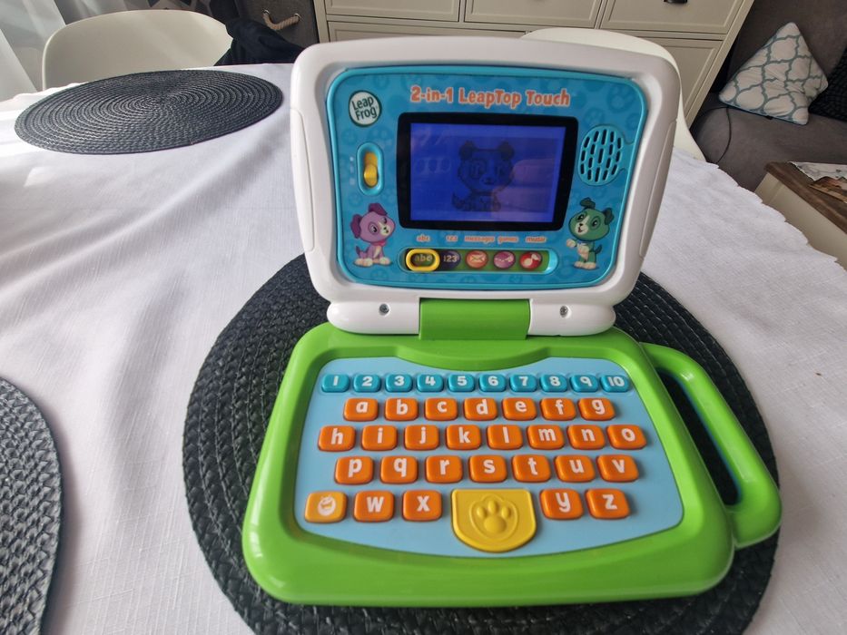 LEAPFROG 2-in-1 LeapTop Touch - 2 W 1