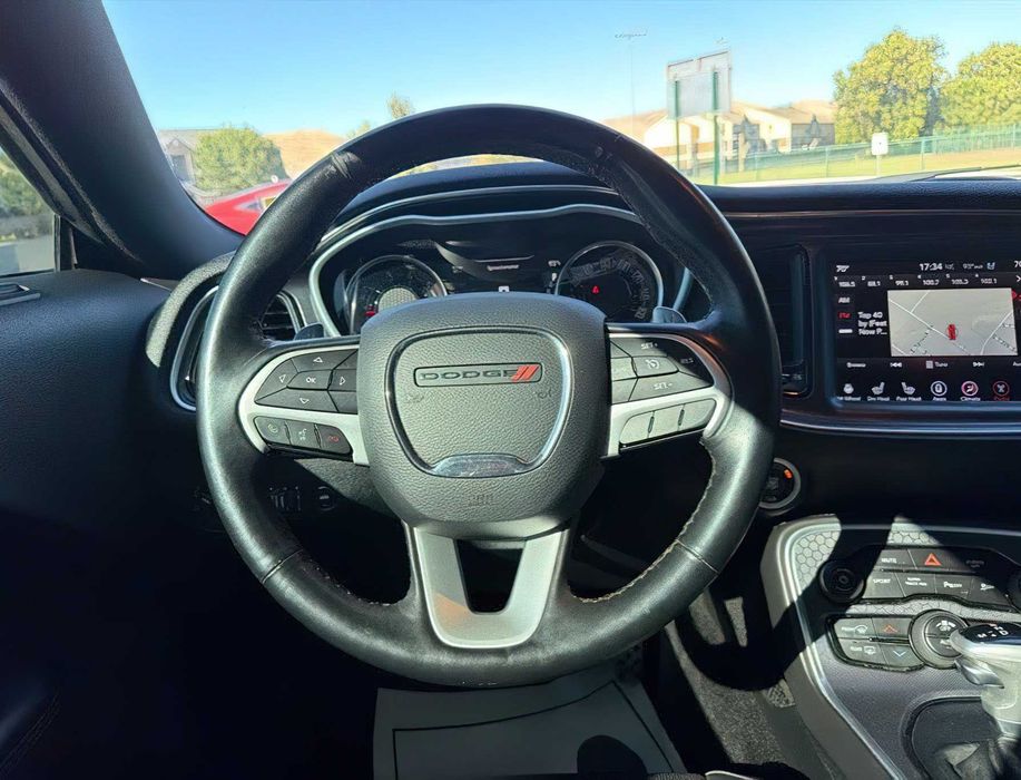 Dodge Challenger GT      2017
