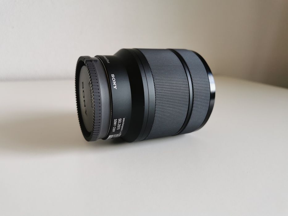 Objetiva / lente Sony FE 3.5-5.6/28-70 OSS NOVA + parassol