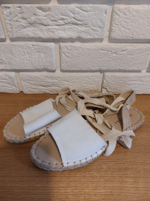 Zestaw butów: baleriny trampki sandały klapki rozmiar 36