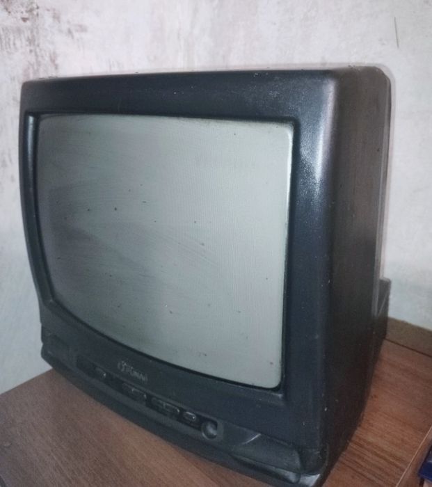 Маленький телевизор