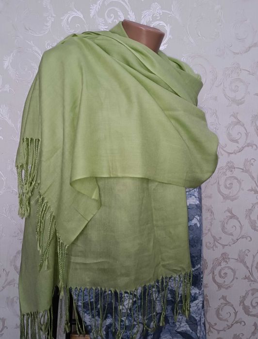 166 х 70 см легкий ніжний зелений шалик шаль палантин шарф