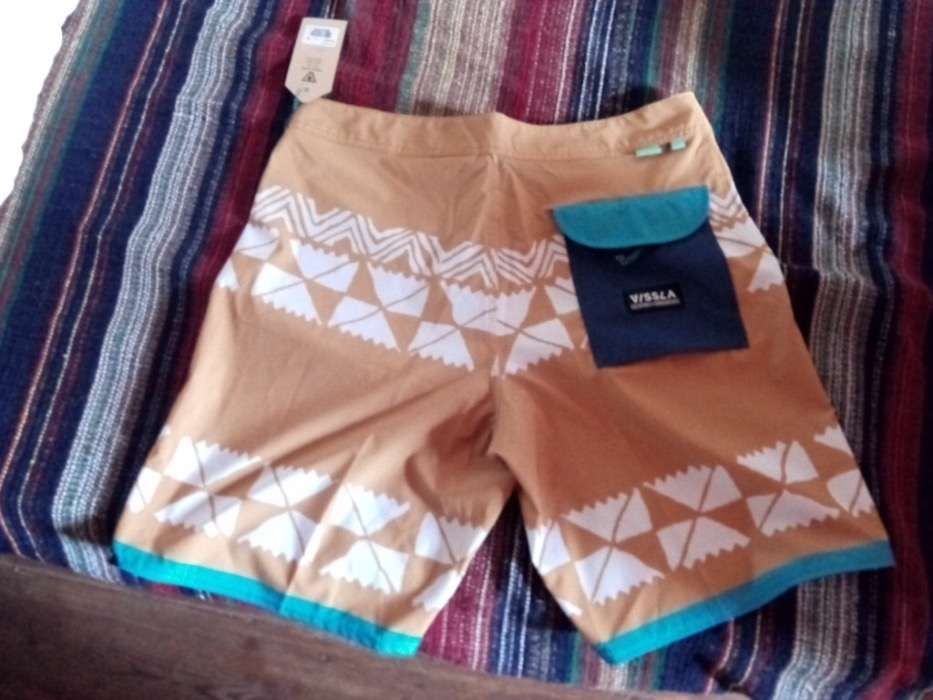 Fato de banho VISSLA totalmente novo, Upcycled Coconut Stretch