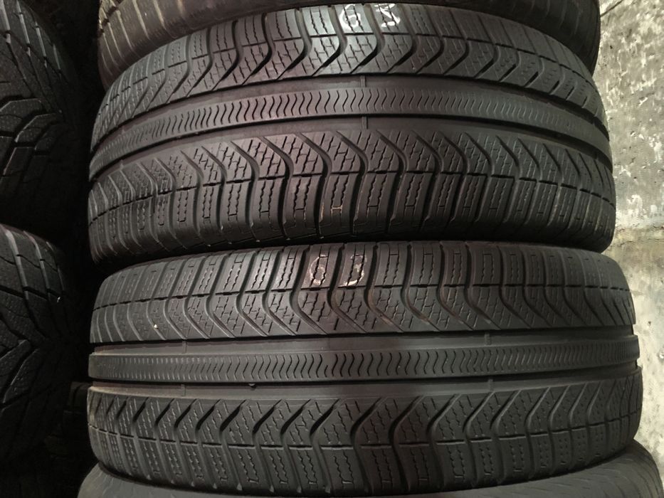 Шини 235/55 18 Pirelli allSeason пара