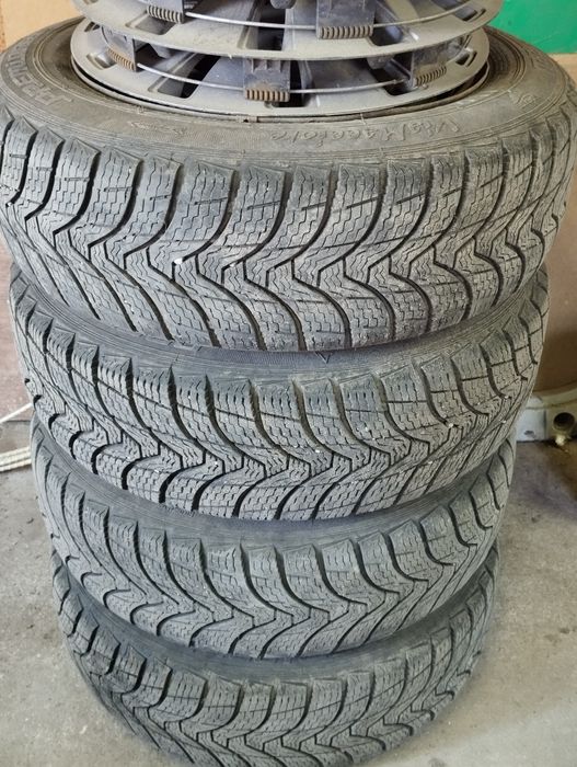Автомобіль Чері Джагі