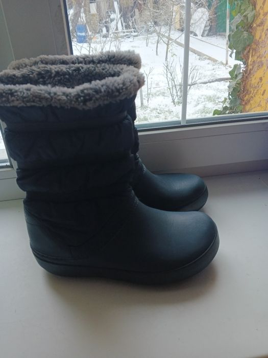 Зимние сапоги крокс W6