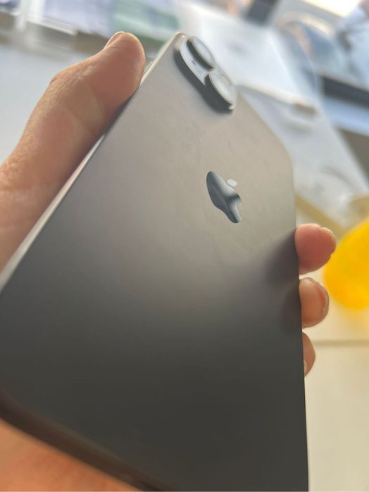 Iphone 15 plus 128gb preto