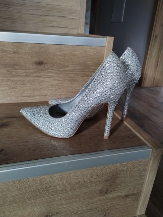 Szpilki srebrne z cyrkoniami