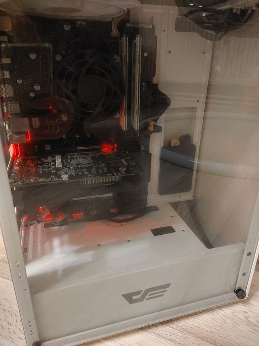 Kompter stacjonarny / i5 / GTX 1050 / 2 x SSD
