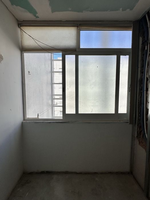 Janelas variadas - Alvalade
