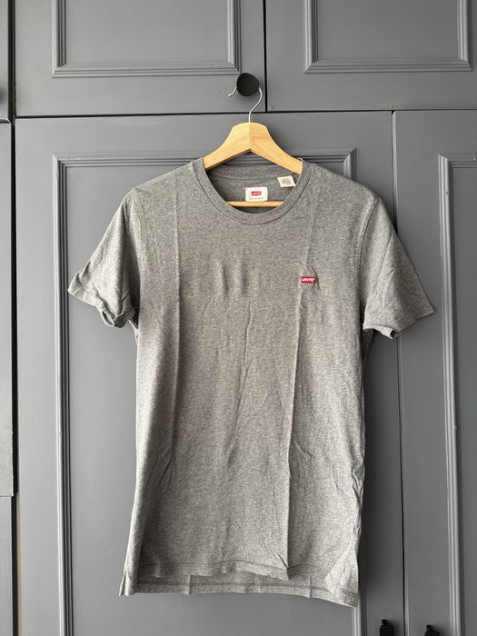 T-shirt Levi’s cinzenta – Tamanho S
