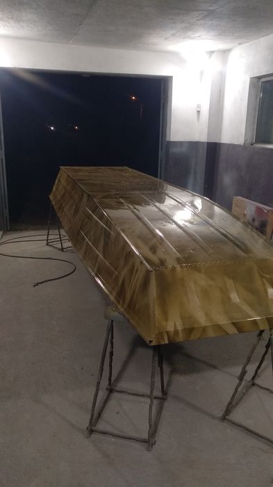 Продам лодку Казанка 6,болотоход