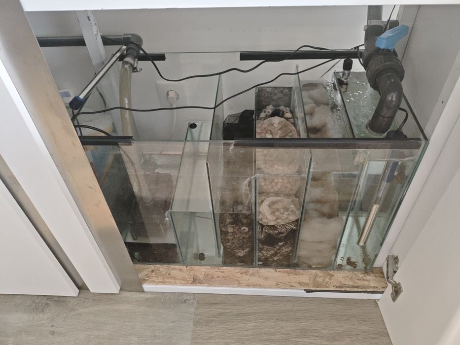 Vendo aquário completo