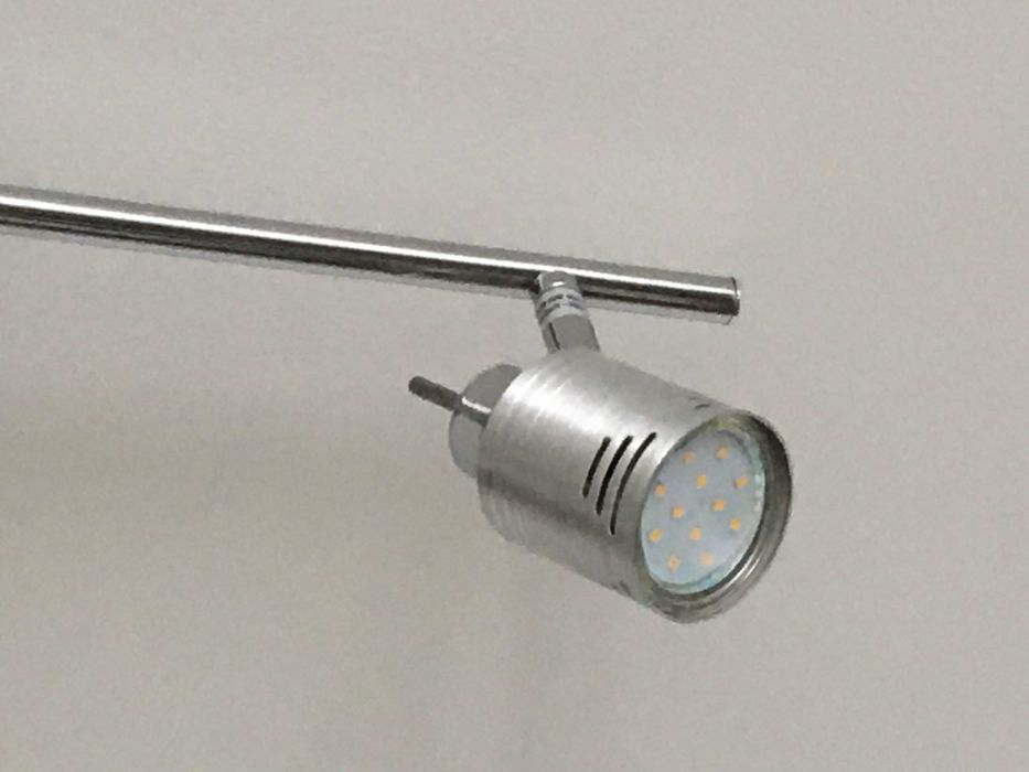 Candeeiro de teto com 3 focos de luz64862550212481123