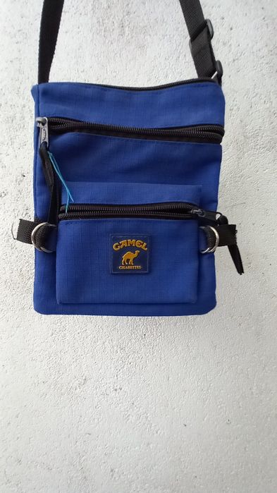 Algumas malas para o dia há dia