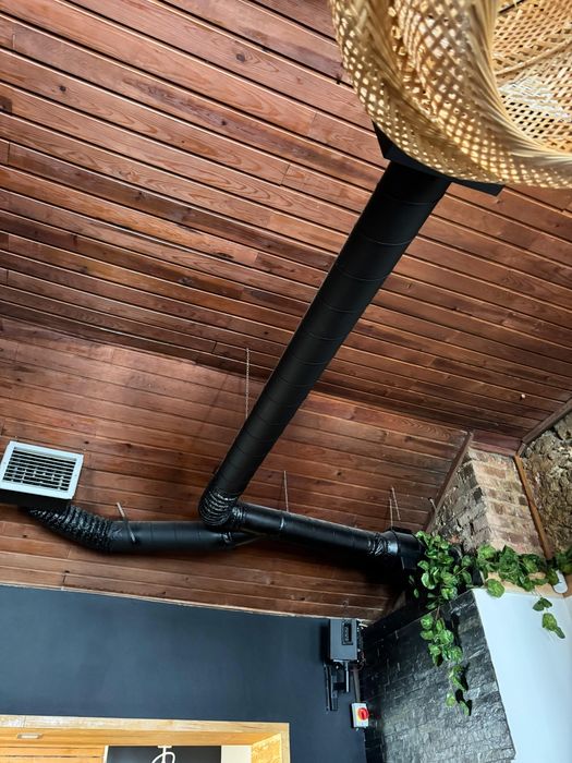 Tubagem cor preta para extração de fumos bar