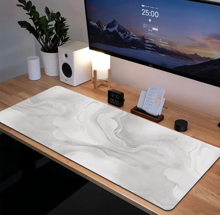 Продаж великих і стильних ковриків для миші 60х30 см