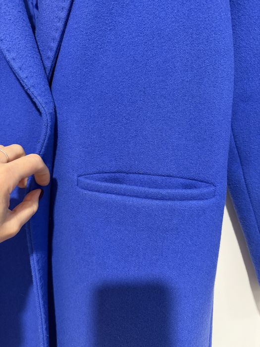 Жіноче синє пальто