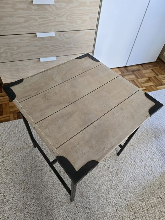 Mesa de apoio madeira e ferro
