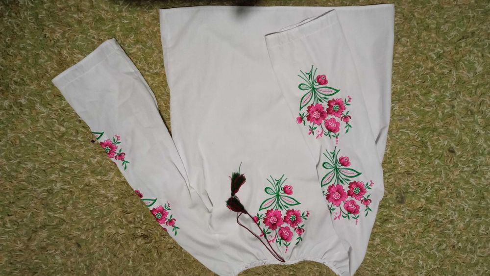 Вишиванка 36 розмір, машинна вишивка