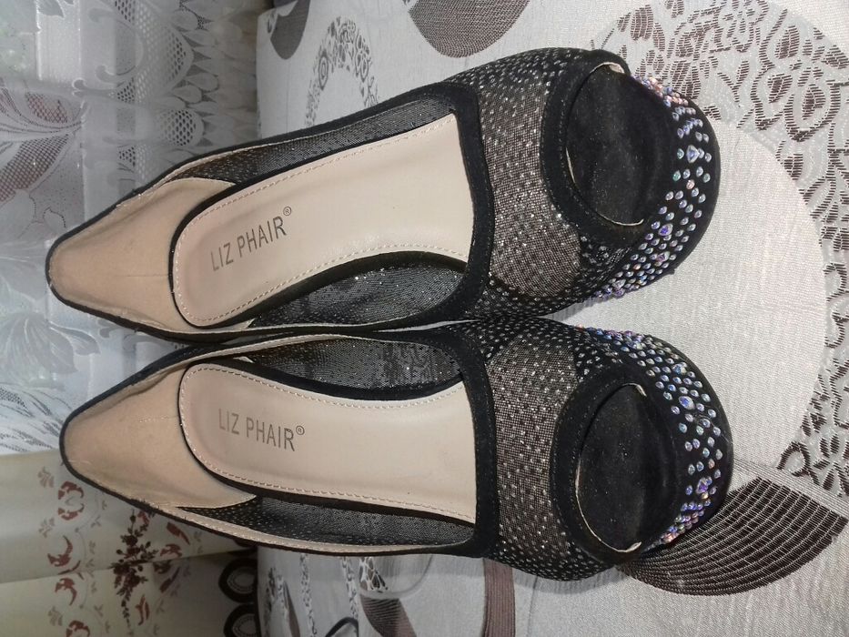 Туфлі на свято.