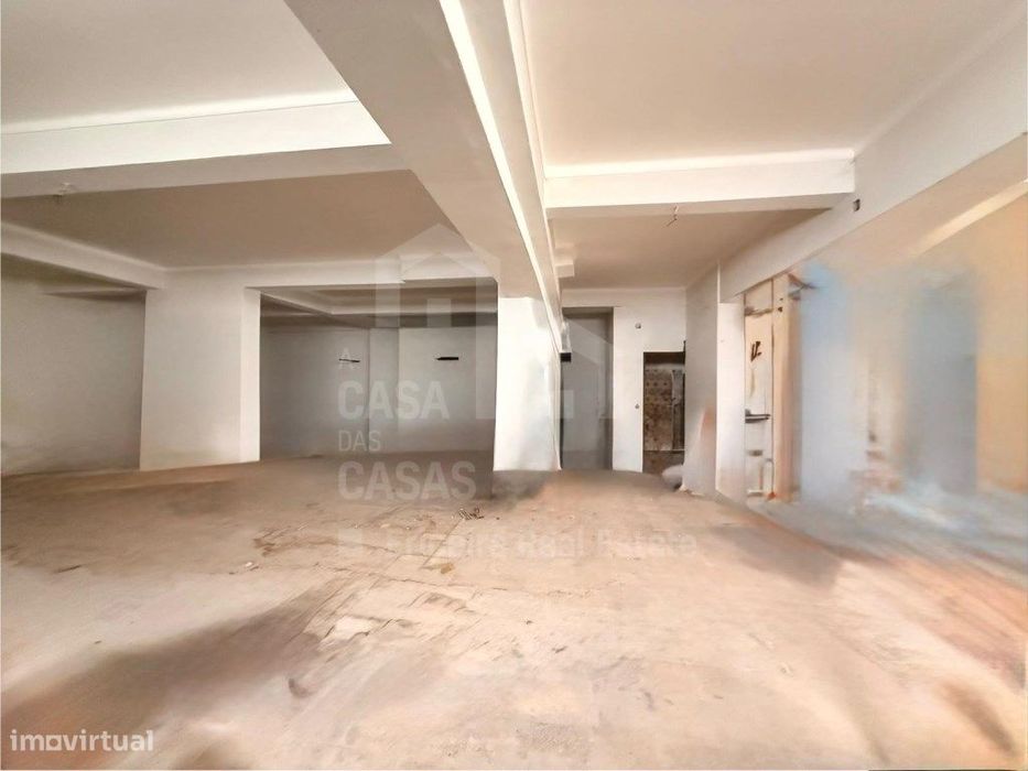 Vende Garagem - Ericeira Centro, A Casa das Casas