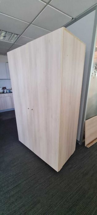 Szafa ubraniowa z nadstawką 100