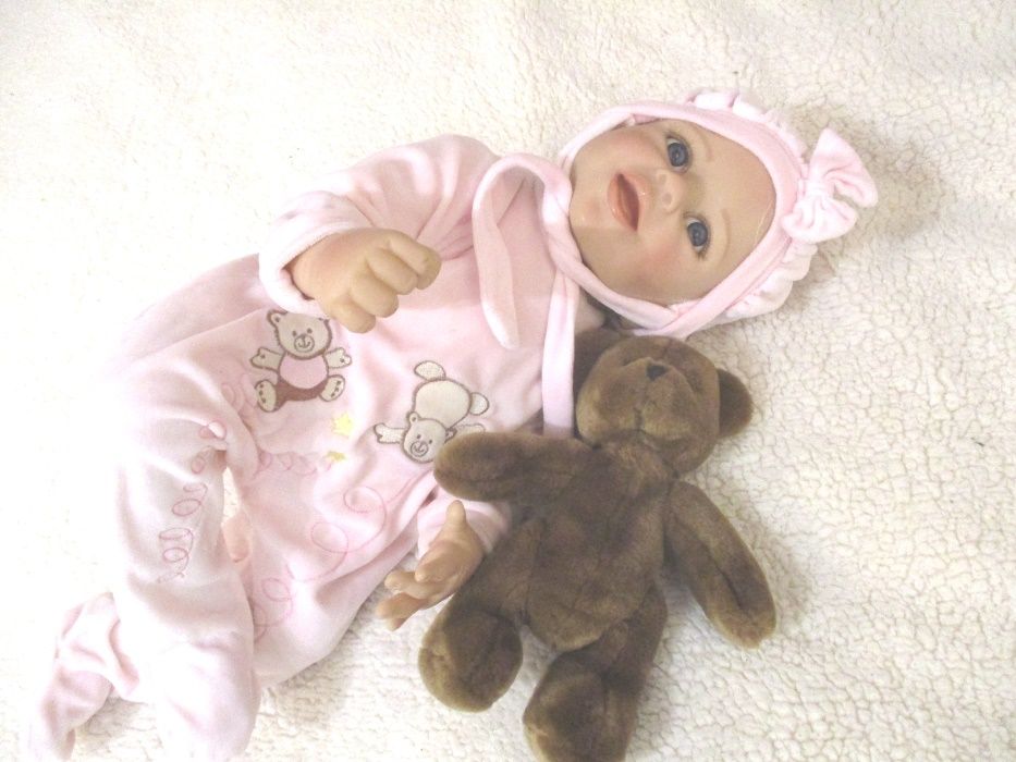 Bebe Reborn em Silicone – menina loira 50cm