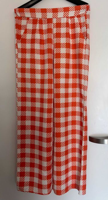 Garnitur, marynarka i spodnie,  w kratę pepitkę NOWY