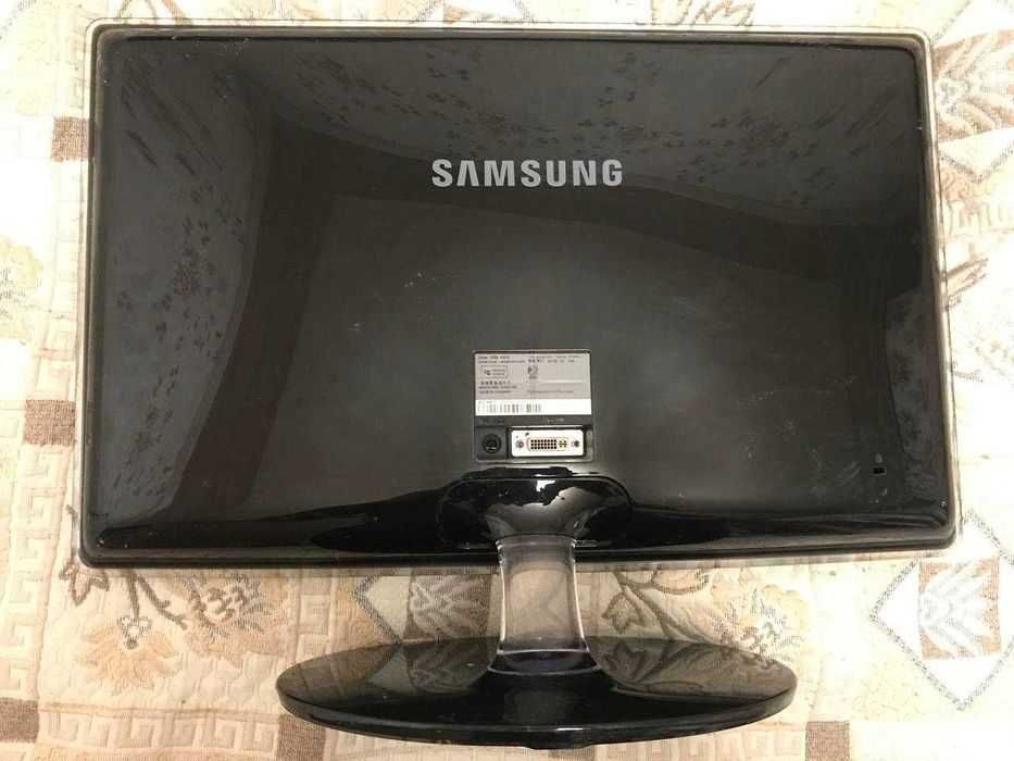 Монитор Samsung 2270
