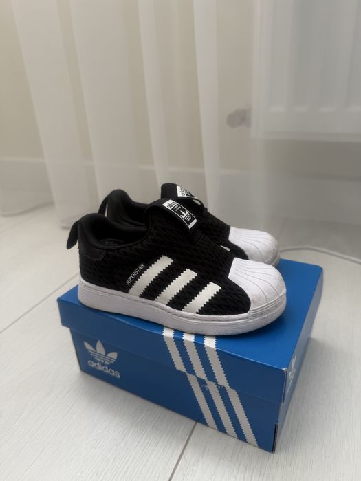 Дитячі кросівки Adidas superstar