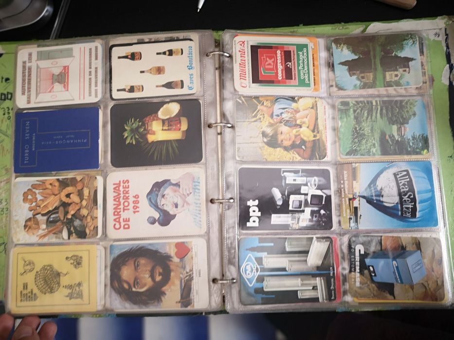 Mais de 300 calendários de publicidade