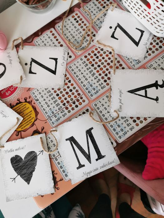 Napisy mąż & żona kolor czerwony,plus napisy