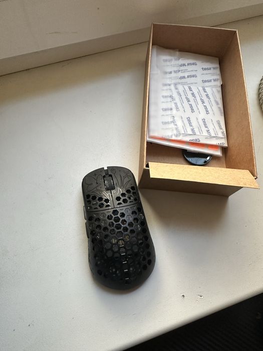 BLACK LOTUS-39g Carbon Fiber 8K Wireless Gaming Mouse