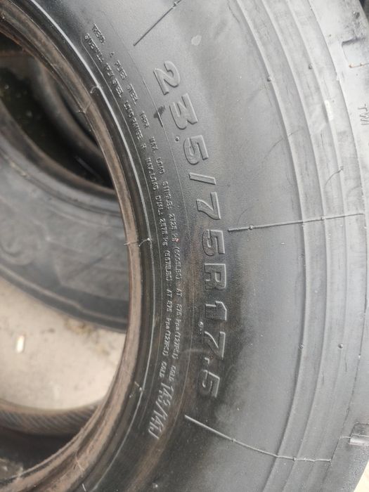 235/75R17,5 7мм шини вантажні бу.