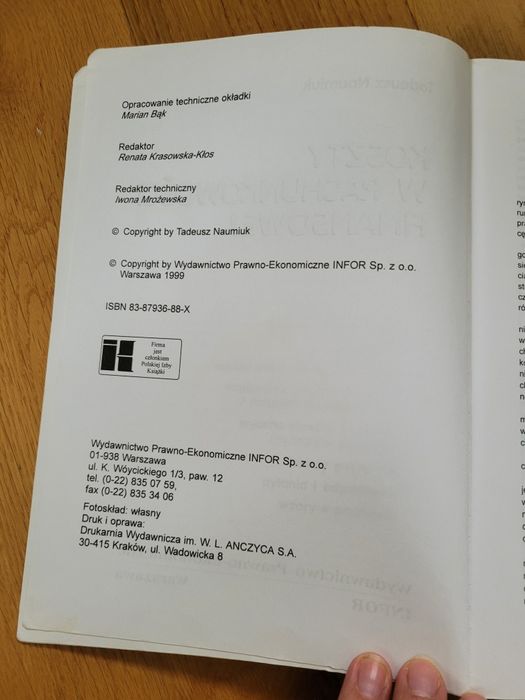 Koszty w rachunkowości finansowej
Tadeusz Naumiuk