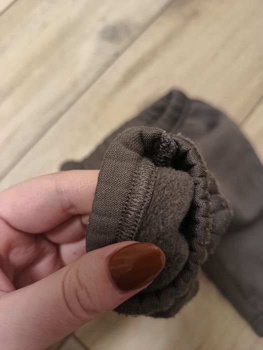 Szare ocieplane spodnie