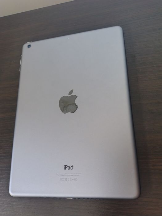 Apple iPad Air 9.7" 16GB Wi-Fi Space Grey (A1474) – Excelente Estado