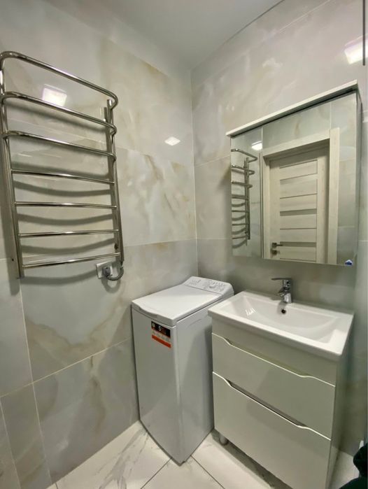 Квартира подобово і погодинно на Проспекті Лушпи