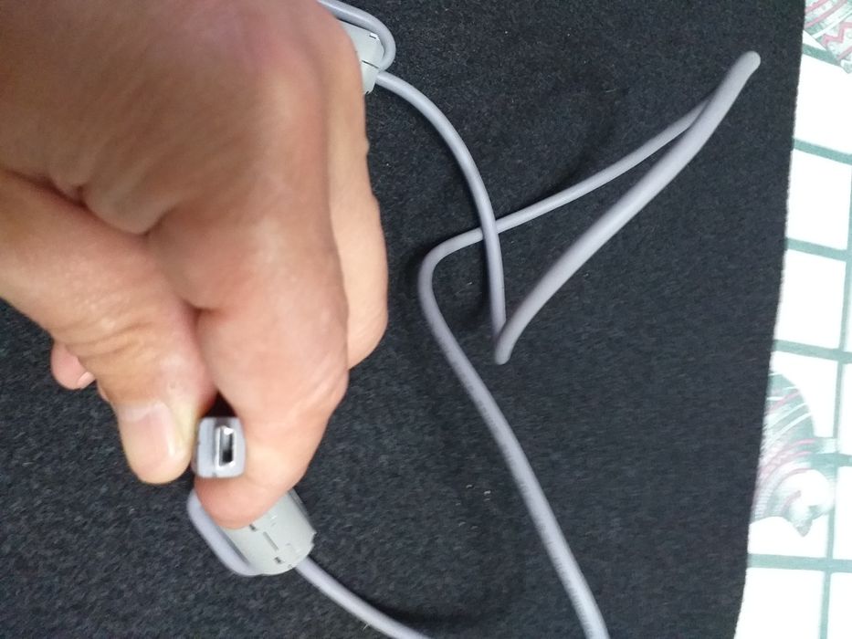 Cabo de conectividade / carregamento novo