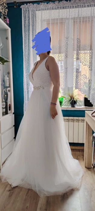 Suknia ślubna bardzo efektownaa