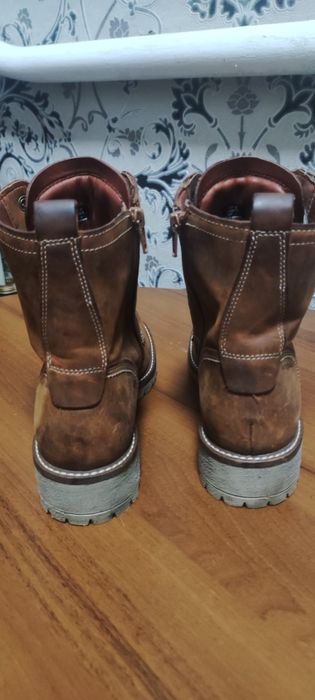 Продам женские ботинки ECCO