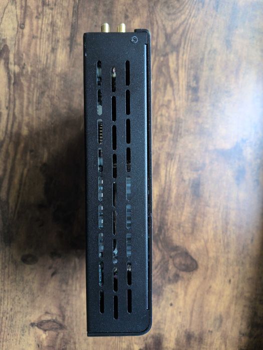 Komputer MiniPC Ryzen 5 8500G, 16GB RAM, 500GB SSD, WiFi 6E, Bluetooth