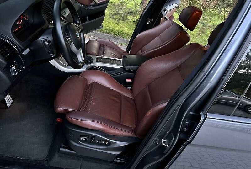 Продам BMW x5 E53
