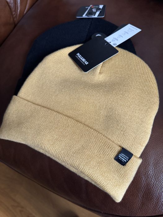 Шапка Pull and Bear